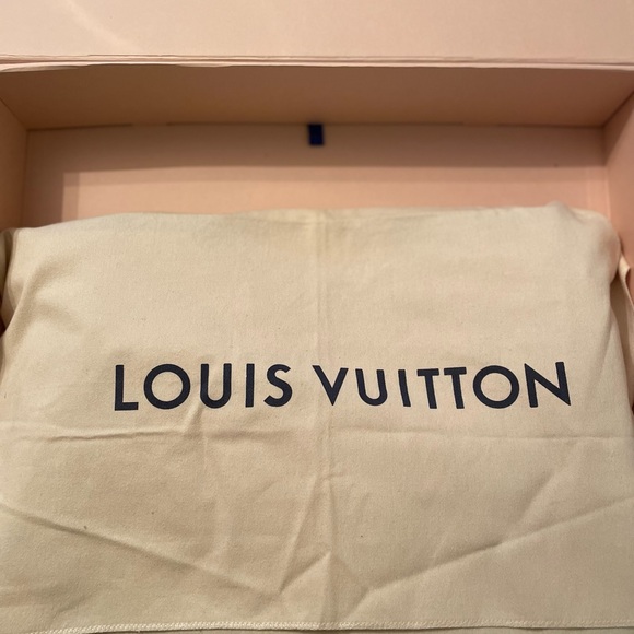 Louis Vuitton Graceful MM Monogram "PEONY Interior". - Picture 9 of 9